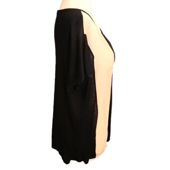 Nwt Juniors Forever 21 black top with sheer light peach/tan panels size Medium. - Picture 4 of 12